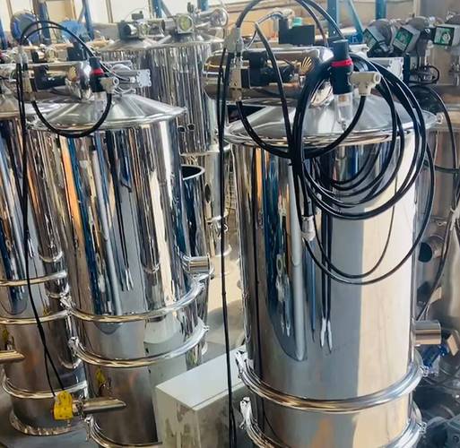 宇帆机械浅析真空上料机的特点